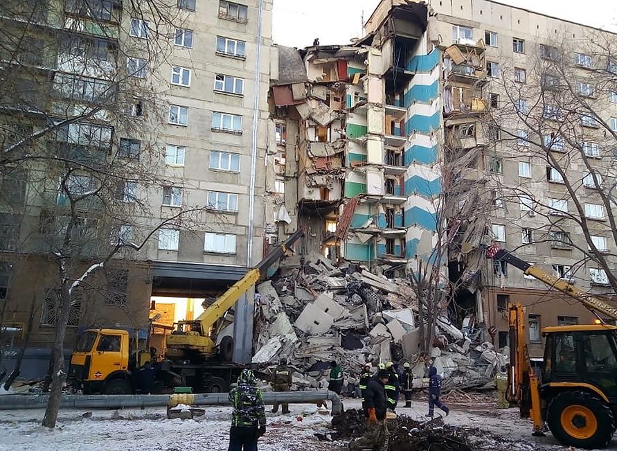 Число жертв взрыва дома в Магнитогорске превысило 30 человек