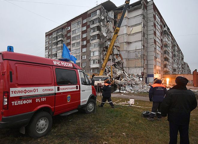 При обрушении дома в Ижевске погибли двое детей