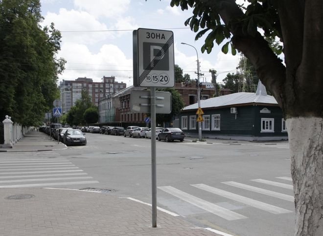 На 11 рязанских улицах изменятся правила парковки