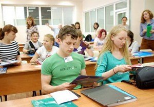 Россия отказалась посылать детей на учебу в США