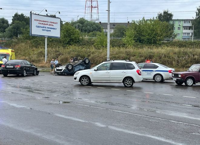 Назван виновник ДТП с перевернувшейся машиной на Куйбышевском шоссе