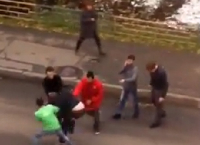 СМИ: в Москве сотрудники «Пятерочки» подрались с покупателями (видео)