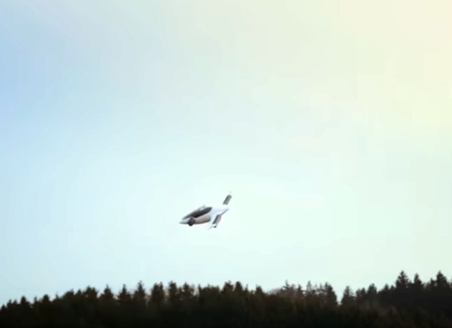 В Германии успешно испытали летающий электромобиль (видео)