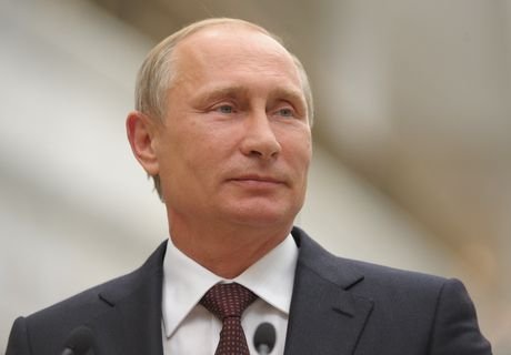 Путин в 2015 году заработал 9 млн рублей