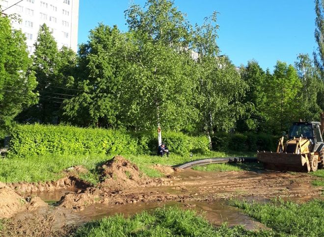 Из-за прорыва водопровода в Дашково-Песочне отключили холодную воду на семи улицах