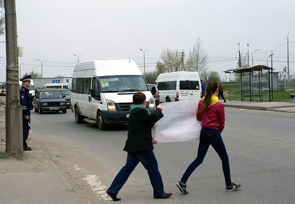 Рязанских водителей «красочно» поблагодарили за соблюдение ПДД