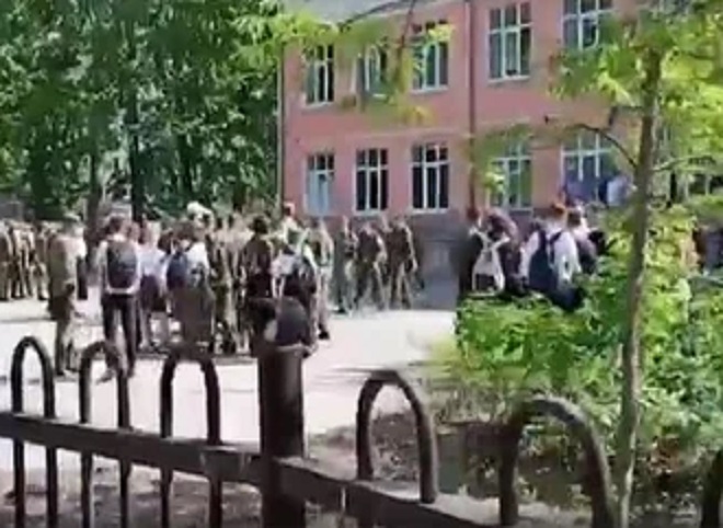 В Казани эвакуировали школу после письма от «сообщника Галявиева»