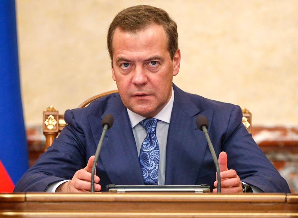 Mедведев установил размер пособия по безработице на 2020 год