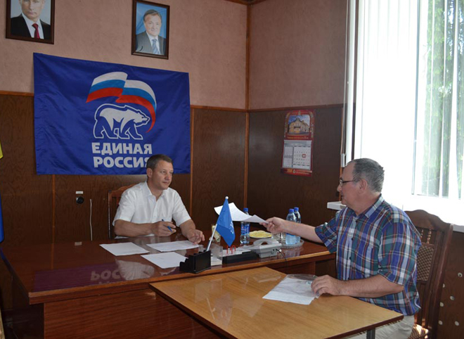 Аркадий Фомин провел личный прием граждан в Сапожковском районе