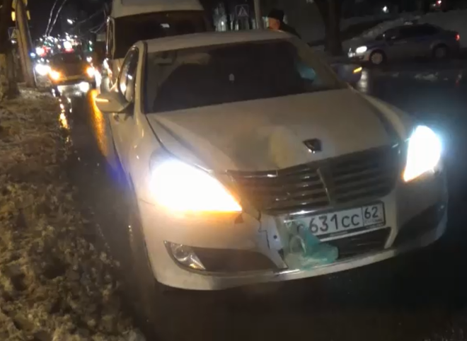Опубликовано видео с места смертельного ДТП на улице Есенина
