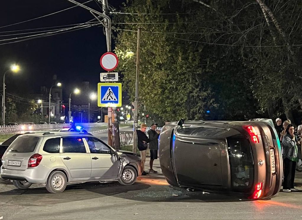 В Горроще после ДТП перевернулся автомобиль, есть пострадавшие