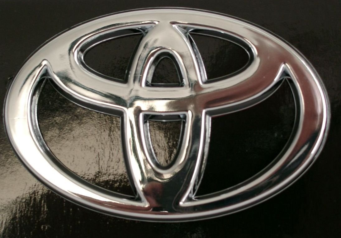 «Тойота» установила рекорд по продажам