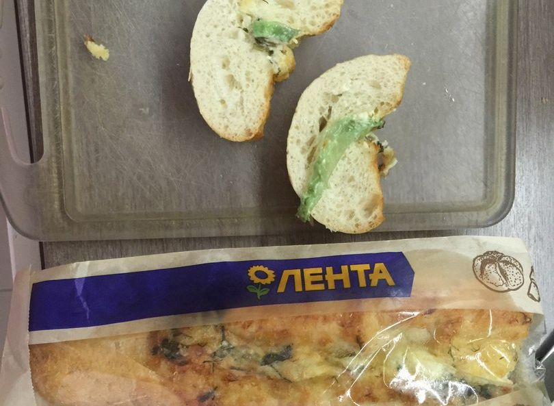 Рязанцы купили в гипермаркете «Лента» хлеб с полиэтиленовой «начинкой»