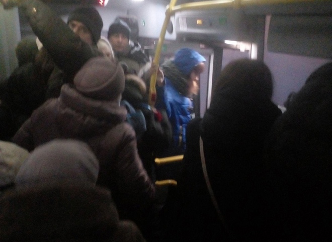После проезда по Рязани в час пик Синяков пообещал до 10 февраля закупить три автобуса