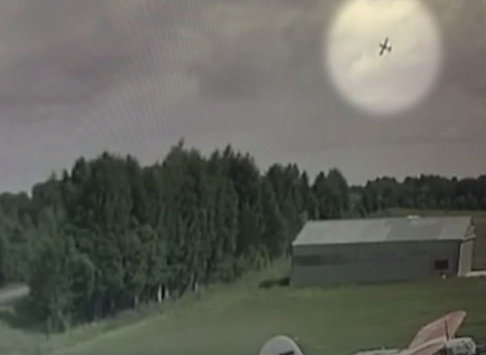 Крушение самолета в Кировской области попало на видео