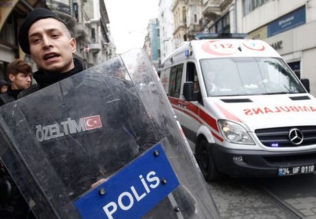 В Турции на митинге против переворота произошел взрыв