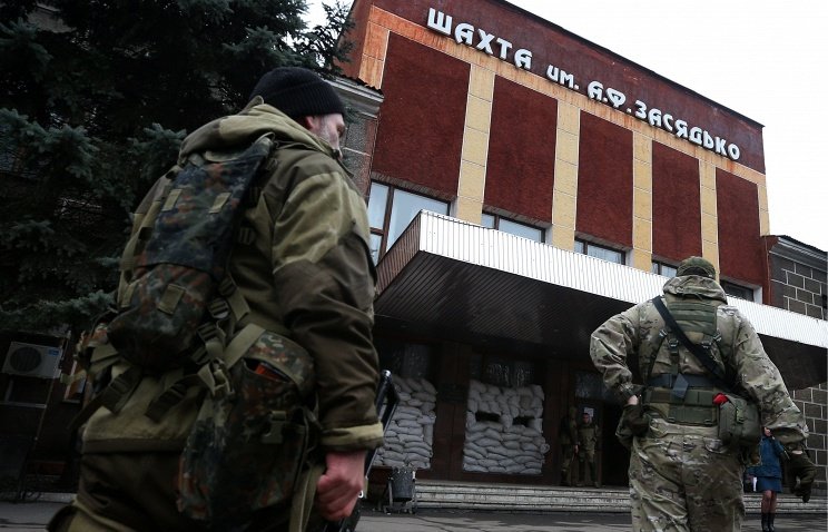 Из-за обстрела в Донецке под землей оказались 576 горняков