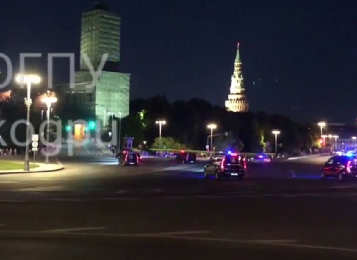 Вечером в субботу кортеж Путина прибыл в Кремль