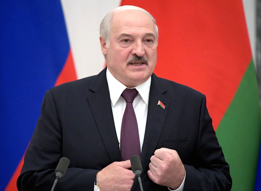 Лукашенко распорядился ввести запрет на повышение цен в Белоруссии