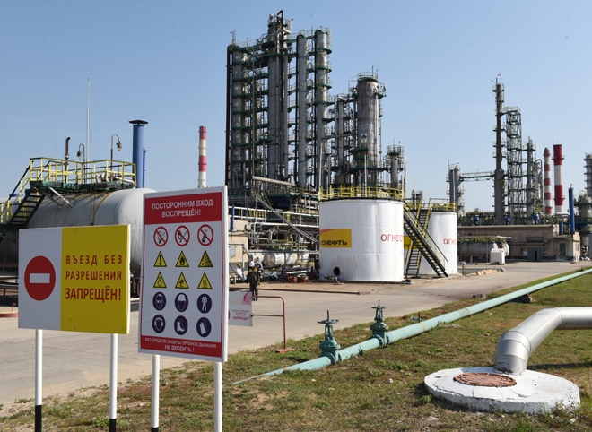 РНПК реконструирует установку первичной переработки нефти
