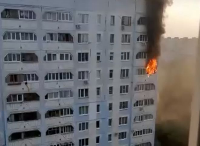 Опубликовано видео с места пожара на Шевченко