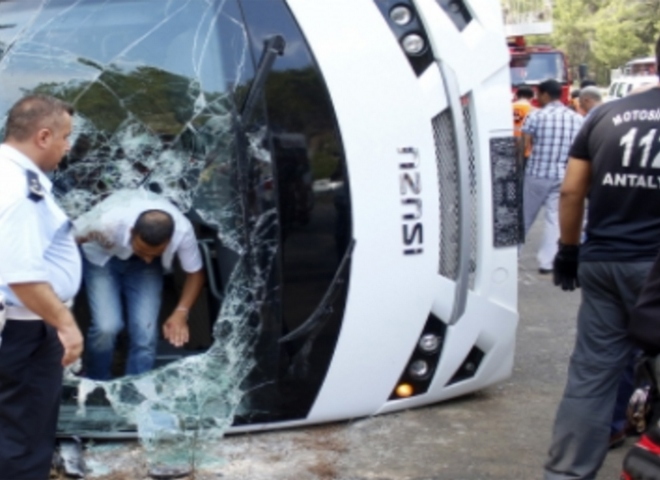 В ДТП с туристическим автобусом в Турции пострадали 11 россиян