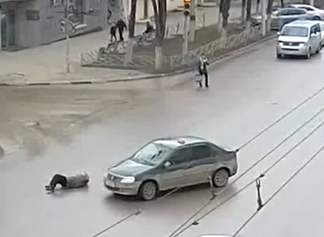 Наезд на пешехода в центре Рязани попал на видео