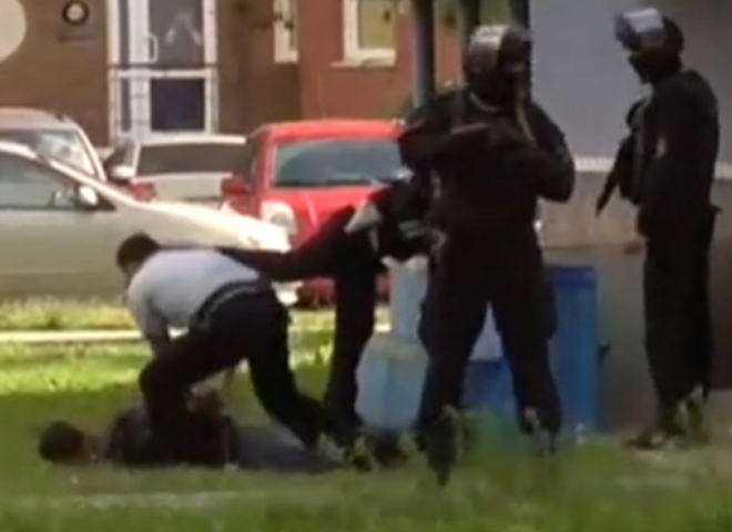 В Сургуте задержан второй участник нападения на прохожих (видео)