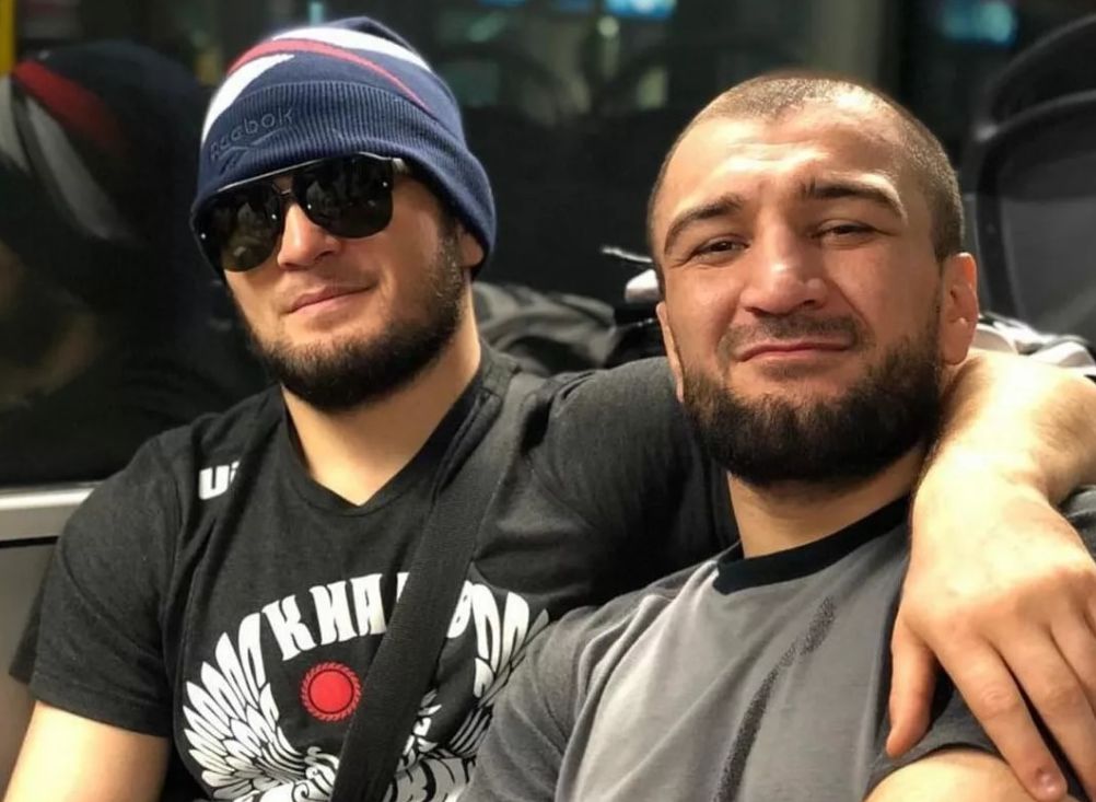 Брат Хабиба Нурмагомедова проиграл свой первый бой в UFC