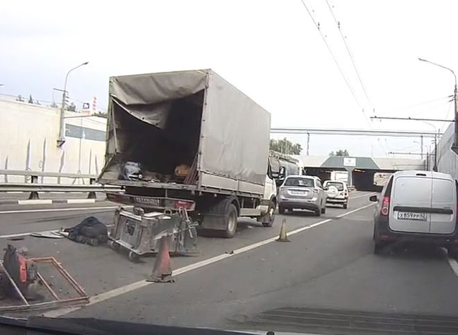 Соцсети: на Московском шоссе произошло смертельное ДТП