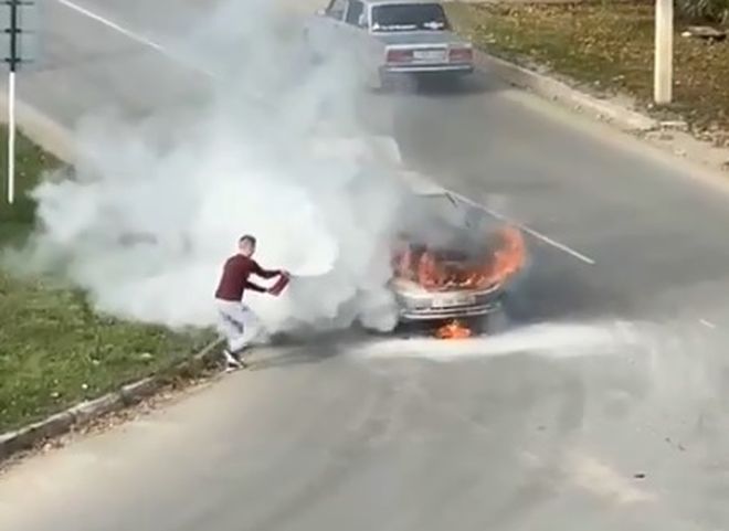 В Скопине загорелся автомобиль