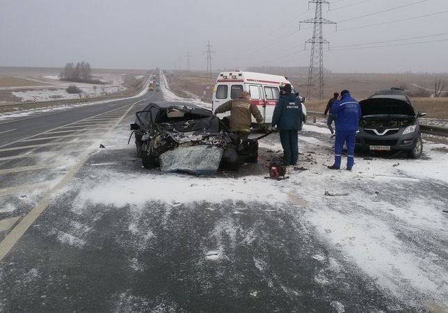 В аварии под Михайловом пострадали три человека