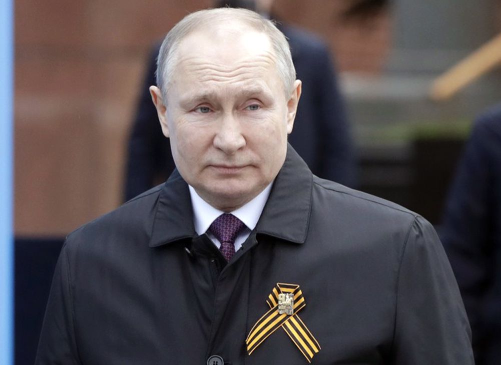 Во время речи на Параде Победы Путин заявил об оставшихся с войны «недобитых карателях»