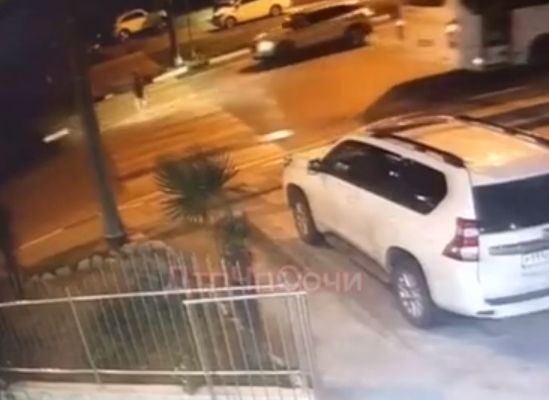 В Сочи полицейский насмерть сбил девочку на переходе и скрылся с места ДТП (видео)