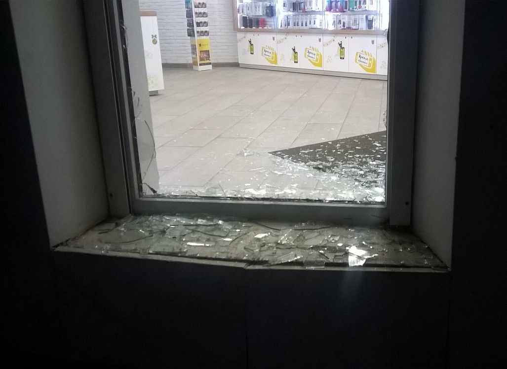 В центре Рязани ограбили салон «Билайна»
