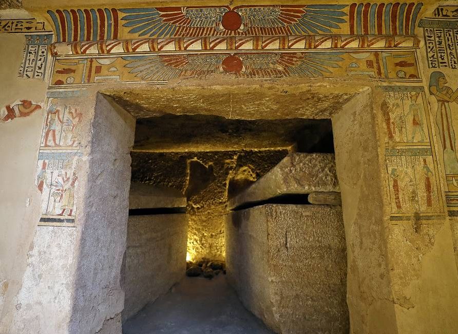 Власти Египта открыли доступ к гробнице времен Птолемеев