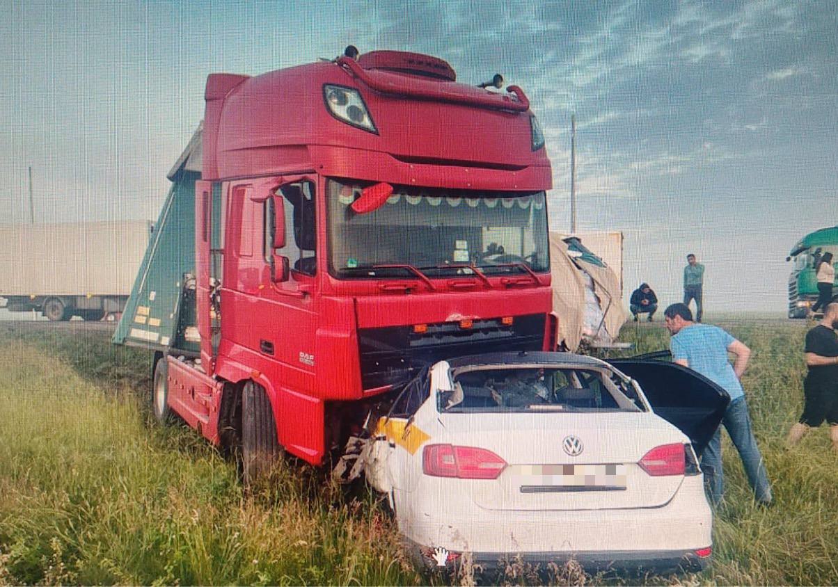 На трассе М6 в Пронском районе погибли водитель и пассажир Volkswagen