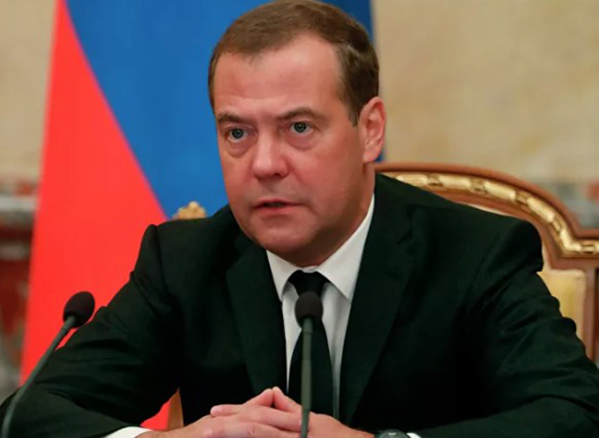 Медведев похвалил Рязанскую область за темпы строительства яслей
