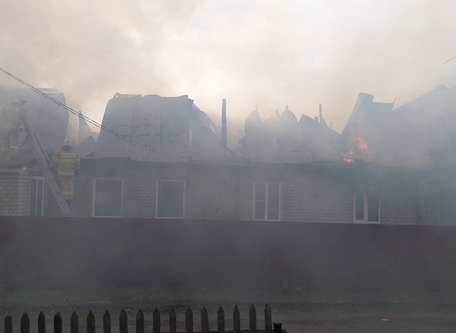 На окраине Рязани произошел пожар в жилом доме
