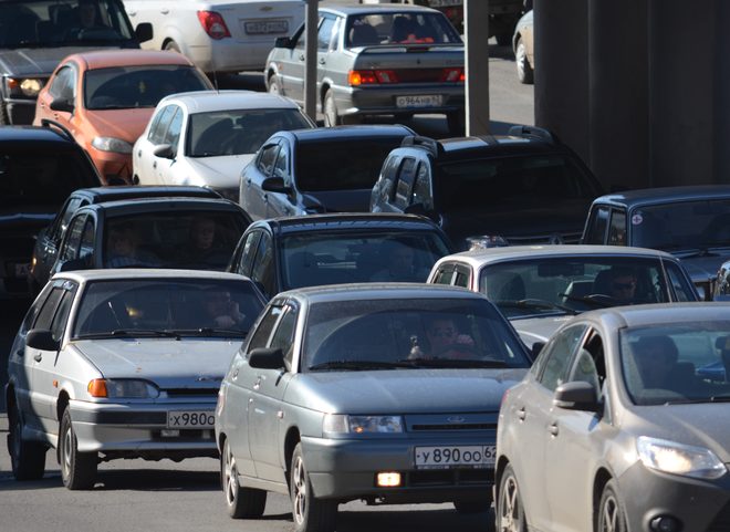 Исследователи выяснили, что больше всего раздражает российских водителей на дорогах