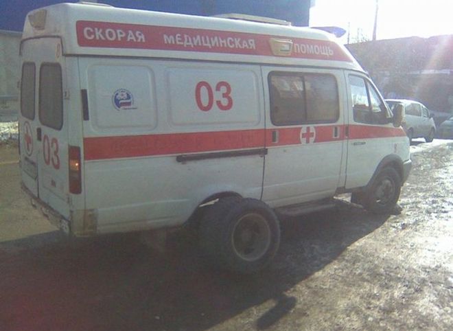 В Рязани неизвестные прокололи колеса машинам скорой помощи