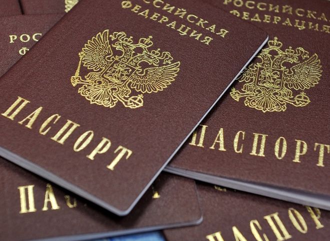 Сбербанк начнет оформлять гражданам РФ паспорта