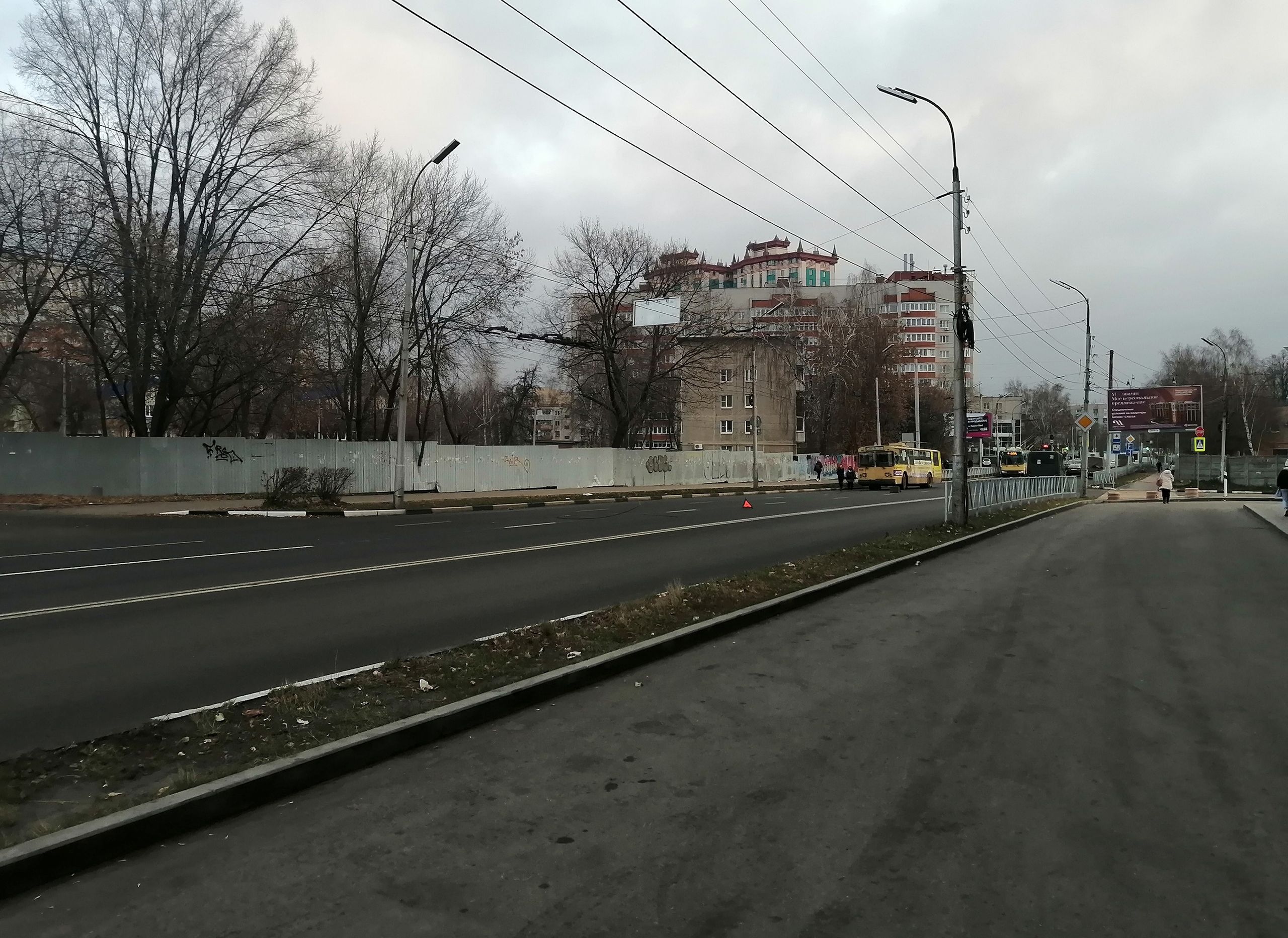 На улице Семашко оборвался троллейбусный провод
