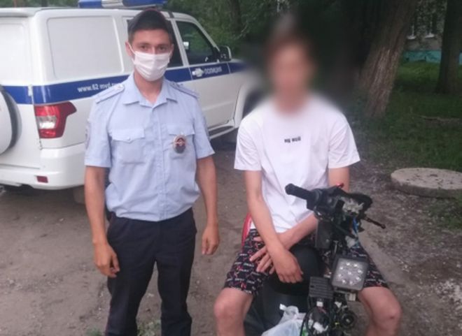 В Дашково-Песочне сотрудники ППС поймали 16-летнего подростка за рулем скутера