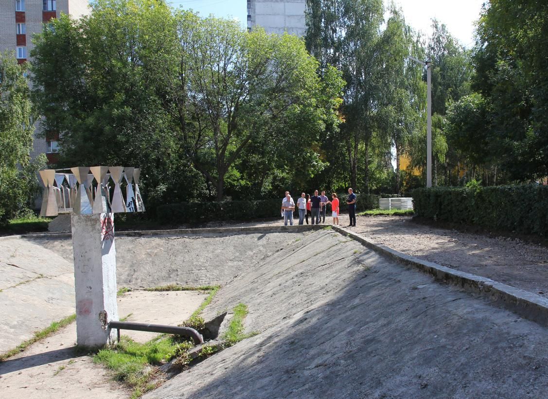 Городские власти хотят создать скейт-парк на месте фонтана у кинотеатра «Октябрь»