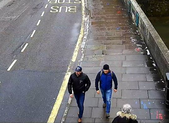 Британская полиция показала фото подозреваемых в отравлении Скрипалей
