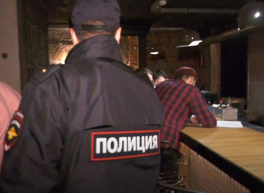 Полиция опубликовала видео «облавы» на клуб Bunker на улице Почтовой
