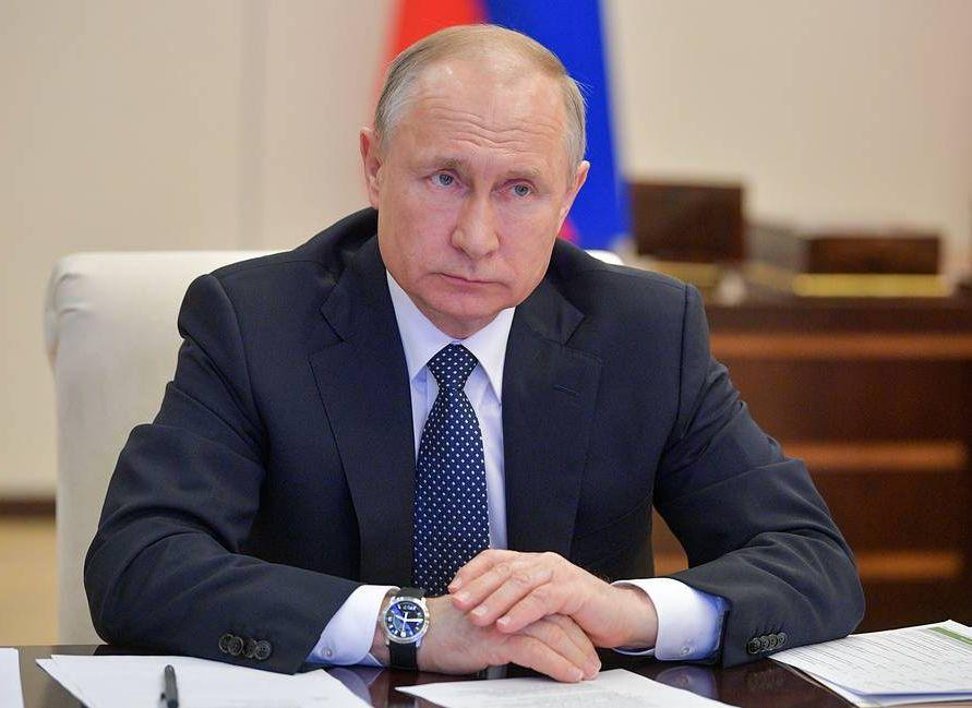 Путин: ситуация с коронавирусом в России меняется не в лучшую сторону