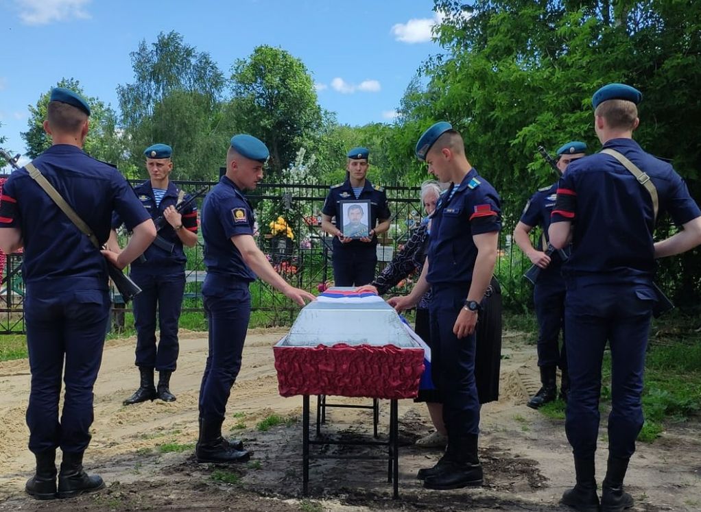 В Ряжском районе простились с погибшим на Украине сержантом Афанасьевым