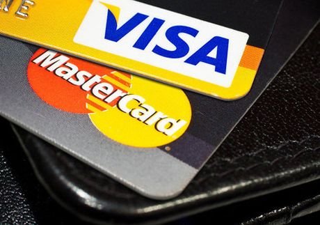 Visa и MasterCard перестали оказывать услуги банку «Россия»